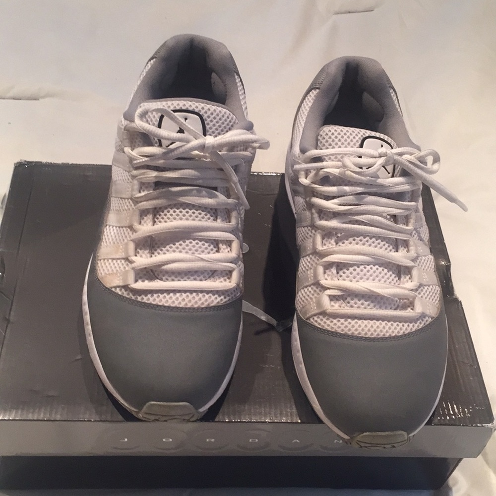 Jordan CMFT 11 biz air